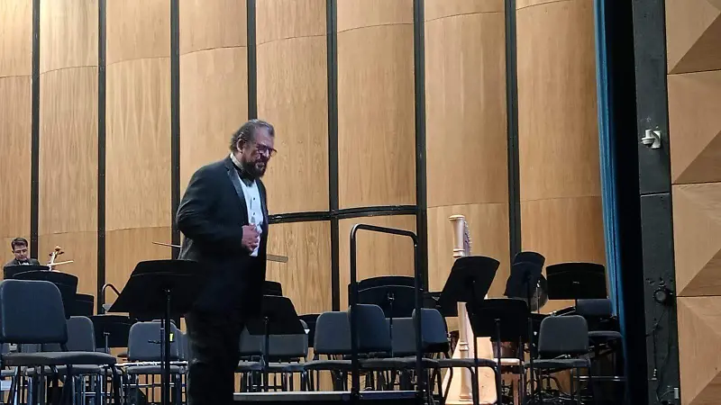 Jesús Almanza, dirigió el concierto.